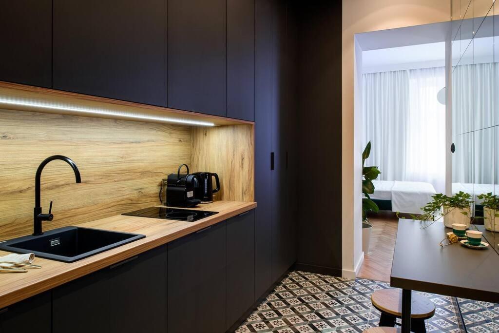 Green Oasis In The Centre Apartment Krakow Luaran gambar