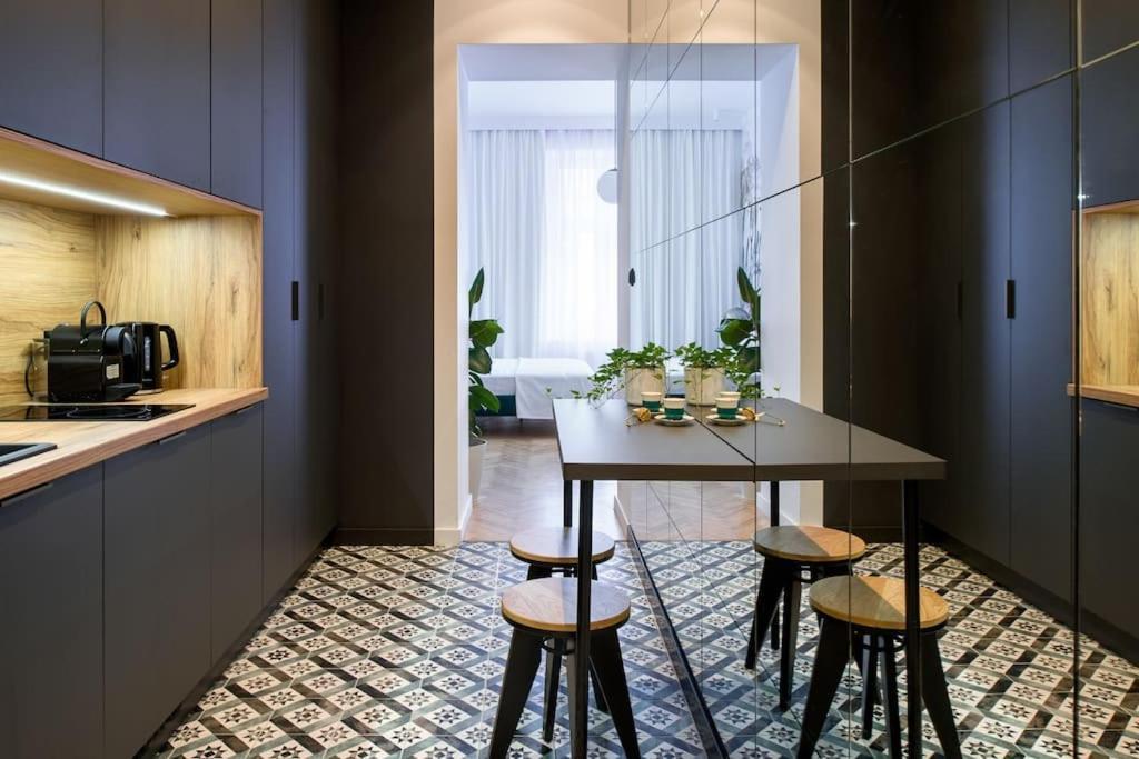 Green Oasis In The Centre Apartment Krakow Luaran gambar